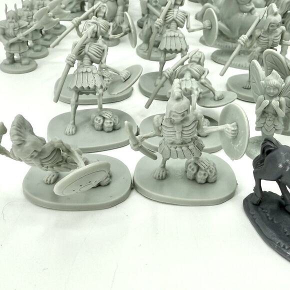 Lot Of 80 Wicked Duels Fantasy Creatures Wizards Ogres Fairies Plastic Figures - Picture 4 of 16